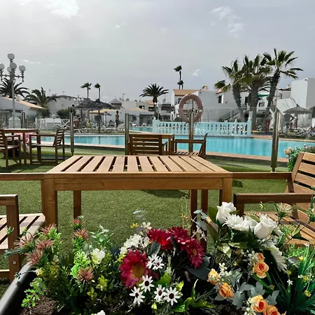 Apartment Moderno Puerta Del Sol Piscina, Wi-fi E Terrazza A